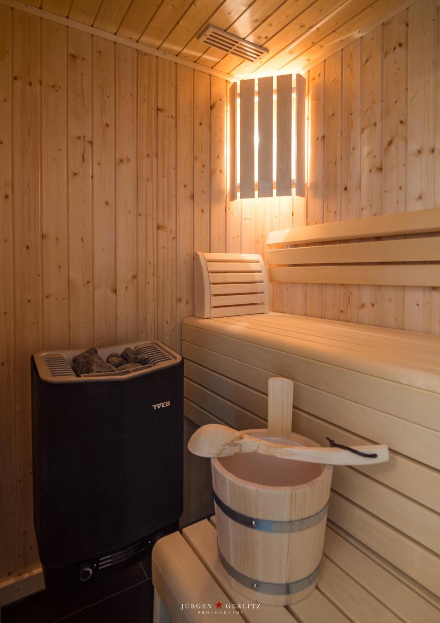 Ostsee - Reetdachhaus Nr 7 "Haddock" Im Strand Resort Хайлигенхафен Экстерьер фото